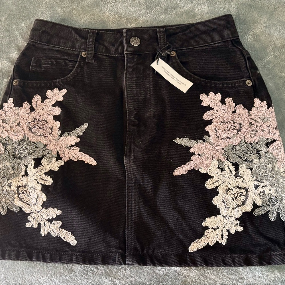 Topshop Moto Black Mini Skirt with Pink and Gray Floral Embroidery, NWT